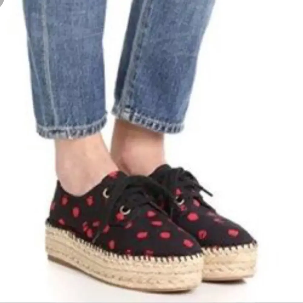 Alice + Olivia size 40